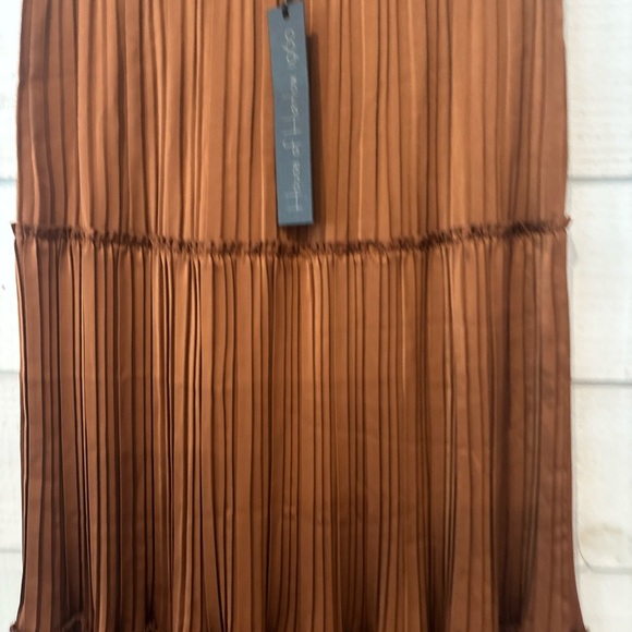 House of Harlow 1960 NWT Rust Maxi Skirt in size XS - Picture 6 of 12
